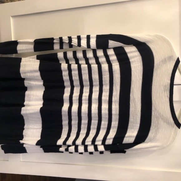 Vince Navy & White Stripe Lightweight Sweater-Size M Designer Women - Picture 4 of 9